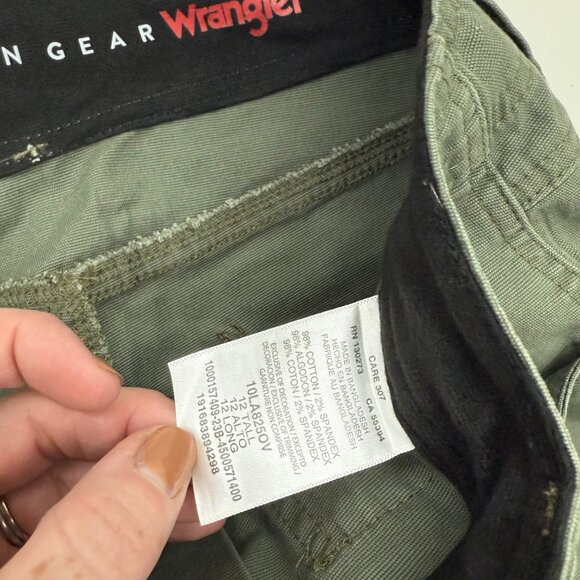 Wrangler All Terrain Gear Green Sierra Slim Mid Rise Pants Womens sz 12 Tall NEW - Picture 3 of 9